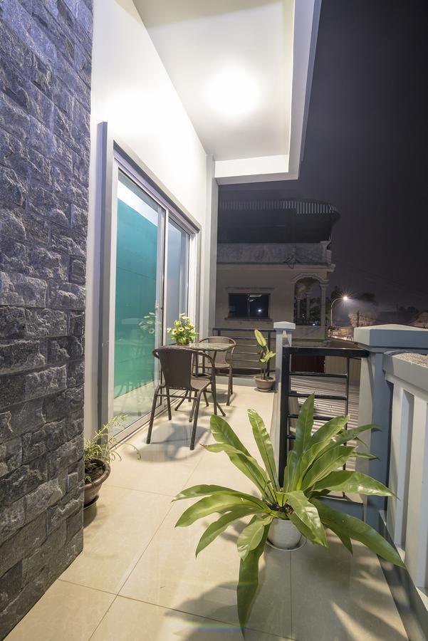 AGOGO Hostel Siem Reap Buitenkant foto