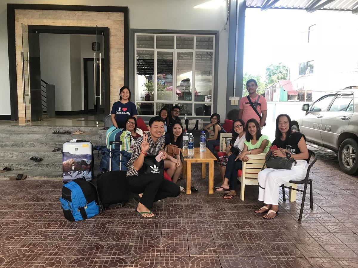 AGOGO Hostel Siem Reap Buitenkant foto