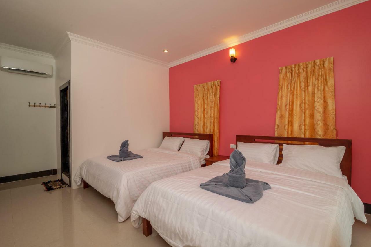 AGOGO Hostel Siem Reap Buitenkant foto